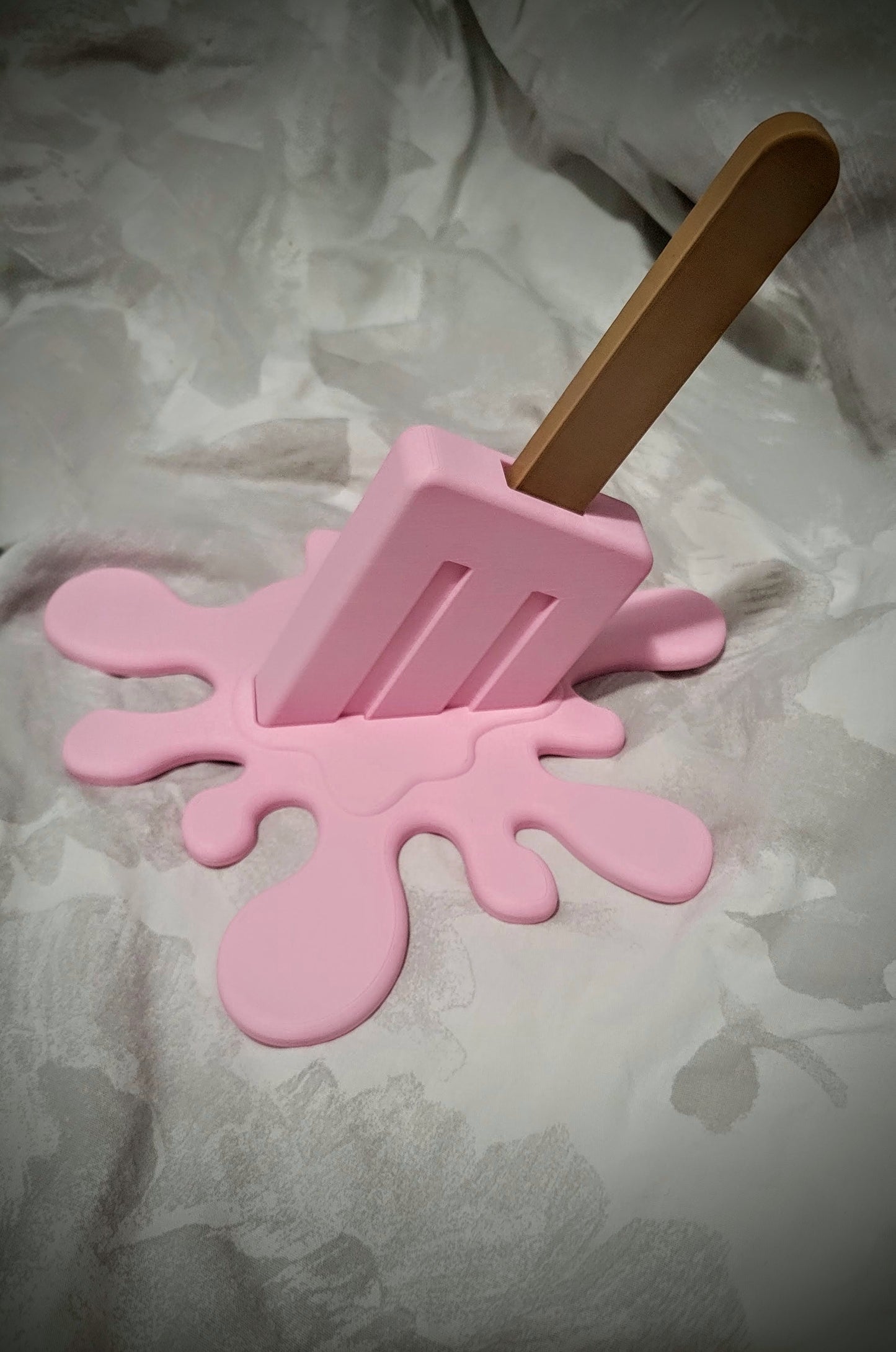 Melted Popsicle Pen Decor